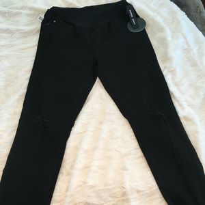 Maternity Jeans/NWT/Size 30/Black/Crop